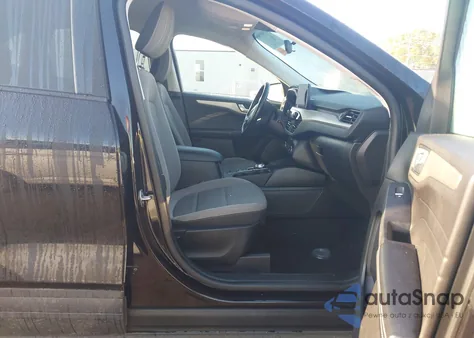 2021 Ford Escape Se z USA, uszkodzony, nr VIN 1FMCU0G63MUA49506